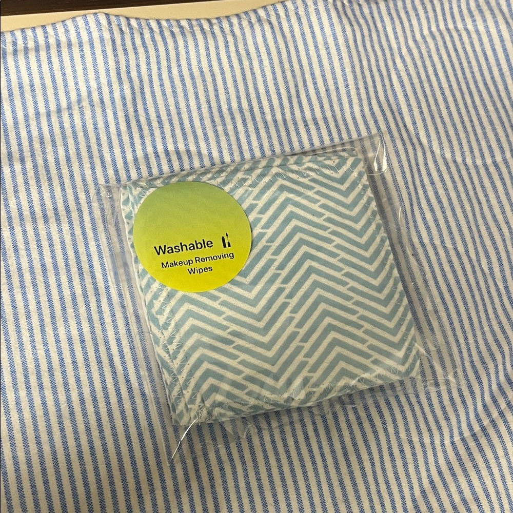 Blue Chevron Makeup Removing Wipes